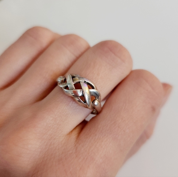 Woven Celtic Knot Vintage Handmade Silver Ring - Picture 2 of 12